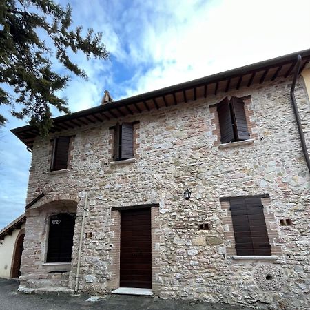 Casa Vacanze Vecchio Frantoio Residenza Leccino 斯波莱托 外观 照片