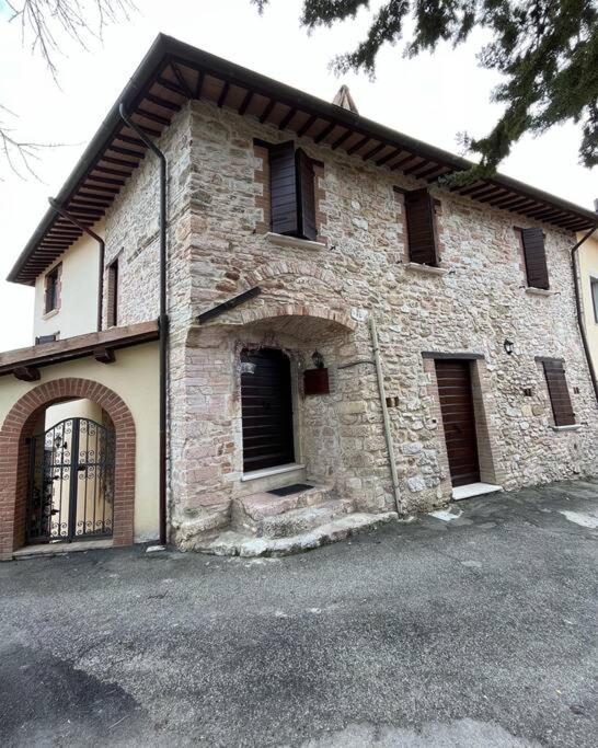 Casa Vacanze Vecchio Frantoio Residenza Leccino 斯波莱托 外观 照片