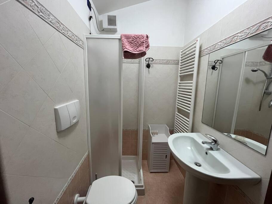 Casa Vacanze Vecchio Frantoio Residenza Leccino 斯波莱托 外观 照片